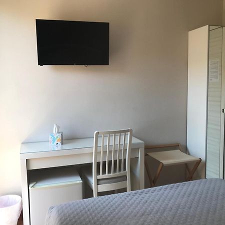 Gialel Pisa Hotel Bagian luar foto